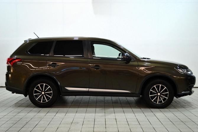 Mitsubishi Outlander III Рестайлинг 2 с пробегом 2015 года, цена 1 350 000 рублей, 238000 км, внедорожник, Автокод Объявления