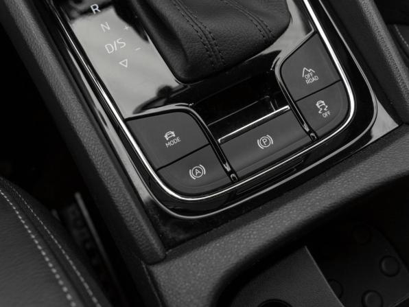 Skoda Karoq I с пробегом 2020 года, цена 2 640 000 рублей, 75640 км, внедорожник, Автокод Объявления