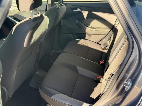 Ford Focus III с пробегом 2015 года, цена 689 000 рублей, 268517 км, хэтчбек, Автокод Объявления