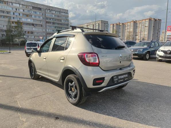 Renault Sandero II с пробегом 2017 года, цена 870 000 рублей, 113476 км, хэтчбек, Автокод Объявления