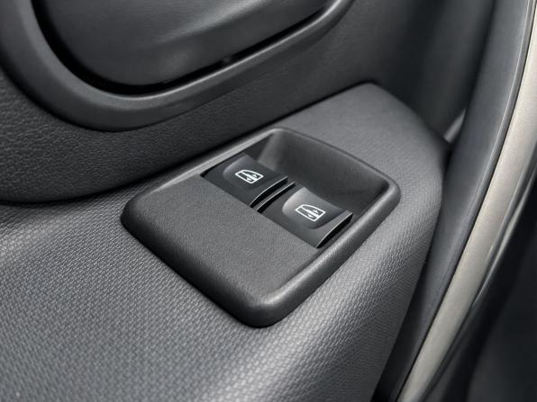 Renault Logan II Рестайлинг с пробегом 2020 года, цена 919 000 рублей, 151000 км, седан, Автокод Объявления