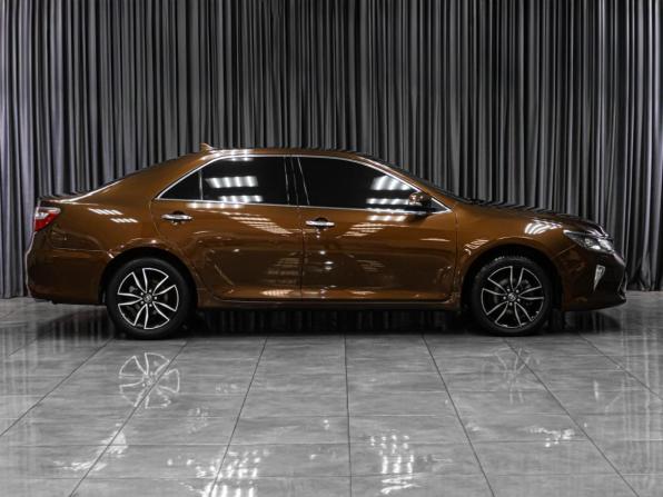 Toyota Camry VII (XV50) Рестайлинг 2 с пробегом 2018 года, цена 2 389 000 рублей, 189858 км, седан, Автокод Объявления