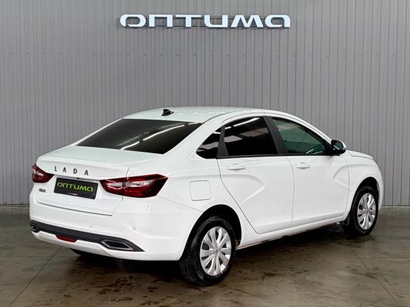 Lada (ВАЗ) Vesta I Рестайлинг (NG) с пробегом 2024 года, цена 1 277 000 рублей, 47417 км, седан, Автокод Объявления