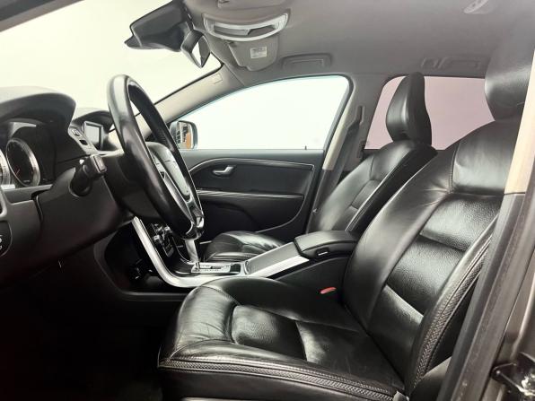 Volvo XC70 II с пробегом 2012 года, цена 1 499 000 рублей, 293821 км, универсал, Автокод Объявления