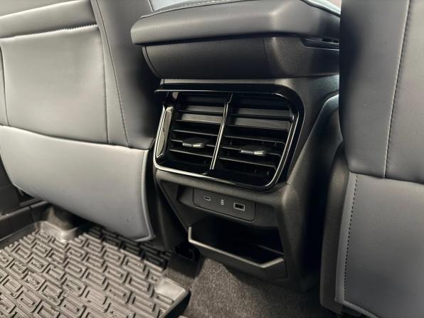 Geely Atlas II с пробегом 2024 года, цена 2 840 000 рублей, 13949 км, внедорожник, Автокод Объявления