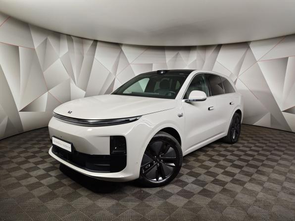Li Auto (Lixiang) L6 с пробегом 2025 года, цена 5 655 000 рублей, 30700 км, внедорожник, Автокод Объявления