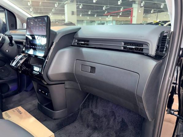 Новый Hyundai Staria I 2024 года, цена 9 490 000 рублей, минивэн, Автокод Объявления