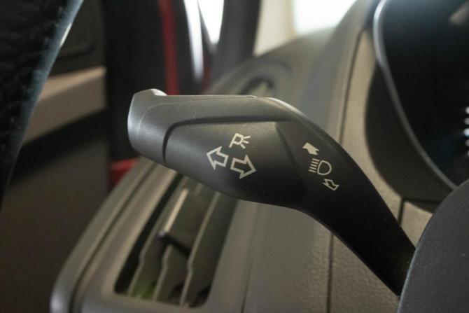 Ford Focus III Рестайлинг с пробегом 2018 года, цена 1 579 000 рублей, 97877 км, хэтчбек, Автокод Объявления