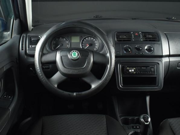 Skoda Fabia II Рестайлинг с пробегом 2011 года, цена 449 999 рублей, 116148 км, хэтчбек, Автокод Объявления
