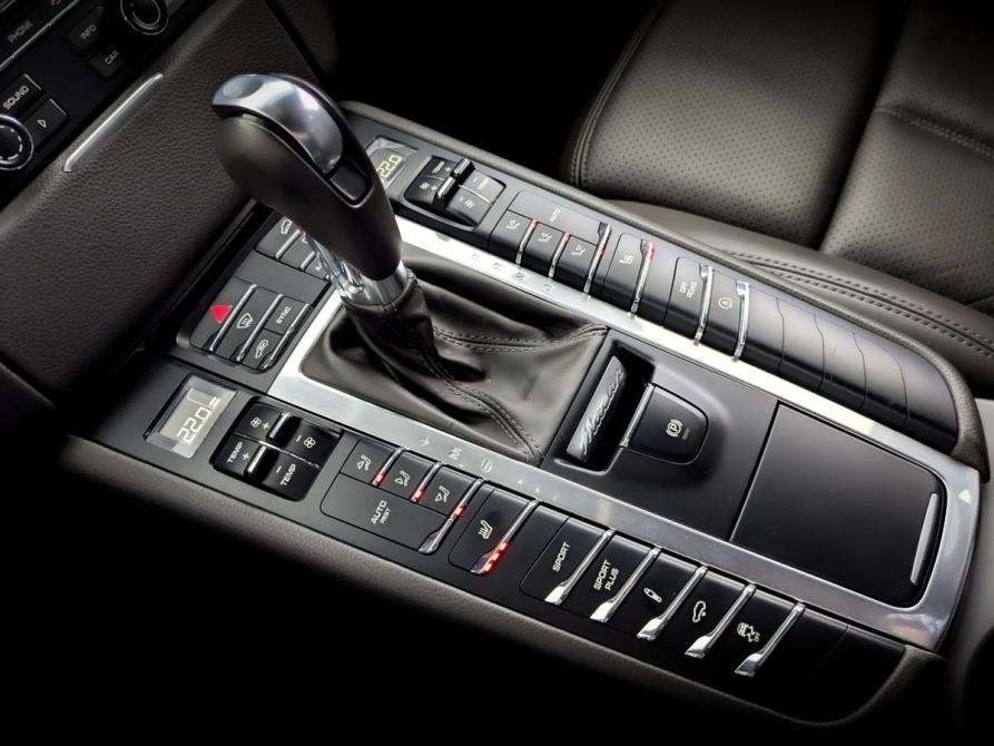 Porsche Macan I Москва  - изображение 27
