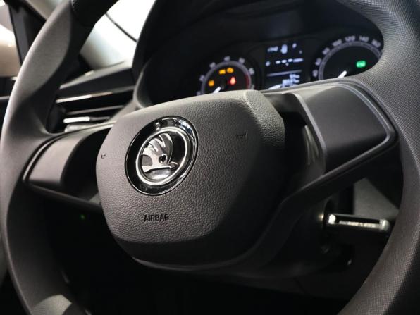 Skoda Rapid I Рестайлинг с пробегом 2020 года, цена 1 770 000 рублей, 36482 км, лифтбек, Автокод Объявления