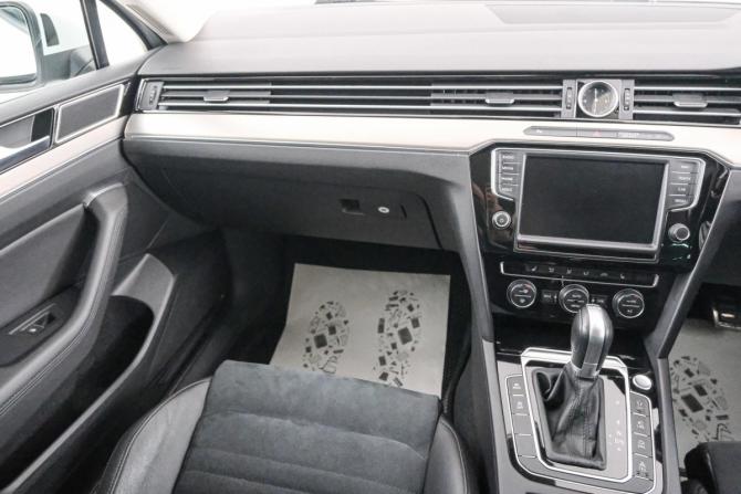 Volkswagen Passat B8 с пробегом 2016 года, цена 1 499 000 рублей, 121000 км, универсал, Автокод Объявления