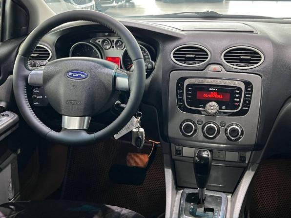 Ford Focus II Рестайлинг с пробегом 2011 года, цена 675 000 рублей, 220000 км, седан, Автокод Объявления