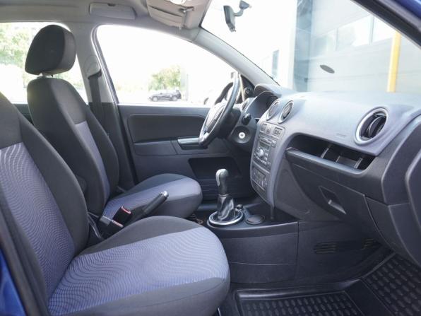 Ford Fusion I Рестайлинг с пробегом 2008 года, цена 423 000 рублей, 239290 км, хэтчбек, Автокод Объявления