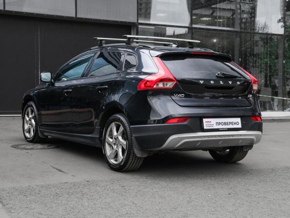 Volvo V40 II с пробегом 2014 года, цена 1 000 000 рублей, 259727 км, хэтчбек, Автокод Объявления