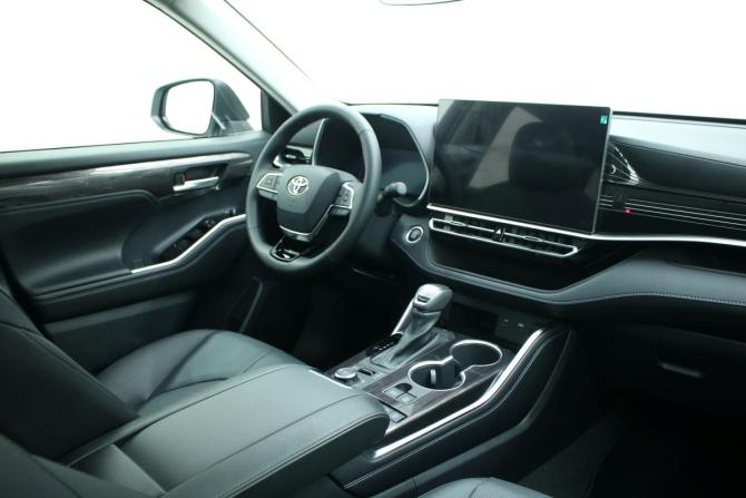 Toyota Highlander IV (XU70) с пробегом 2026 года, цена 5 350 000 рублей, 28 км, внедорожник, Автокод Объявления