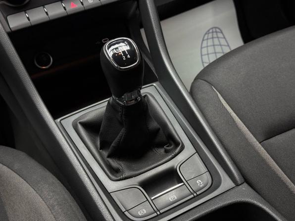 Skoda Karoq I с пробегом 2021 года, цена 2 629 000 рублей, 30121 км, внедорожник, Автокод Объявления
