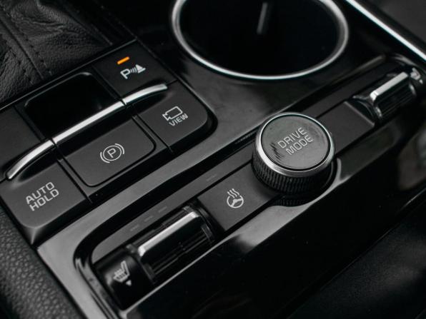 Kia K5 III с пробегом 2021 года, цена 1 680 000 рублей, 183473 км, седан, Автокод Объявления
