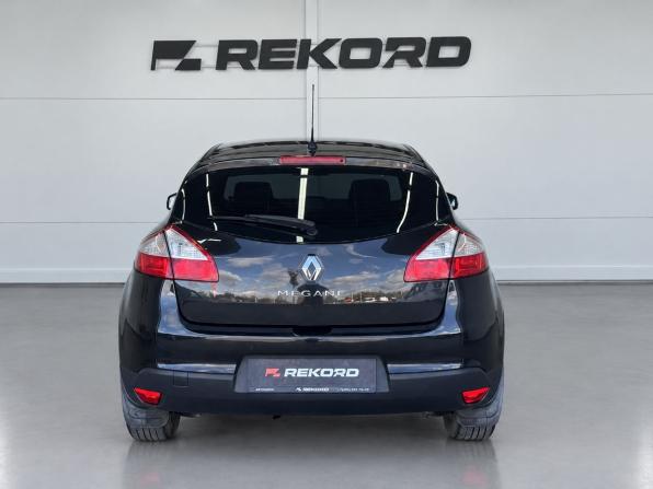 Renault Megane III с пробегом 2011 года, цена 599 000 рублей, 190060 км, хэтчбек, Автокод Объявления