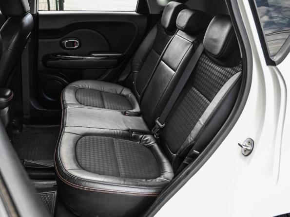 Kia Soul II Рестайлинг с пробегом 2017 года, цена 1 699 000 рублей, 93020 км, хэтчбек, Автокод Объявления