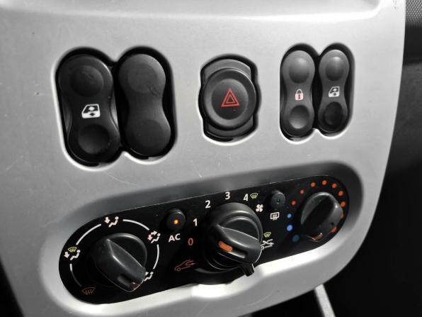 Renault Logan I Рестайлинг с пробегом 2013 года, цена 449 000 рублей, 163428 км, седан, Автокод Объявления