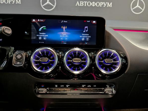 Mercedes-Benz GLA II (H247) с пробегом 2021 года, цена 4 100 000 рублей, 52046 км, внедорожник, Автокод Объявления