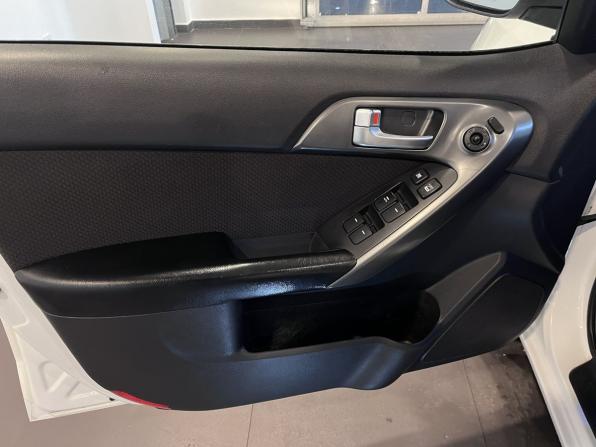 Kia Cerato II с пробегом 2012 года, цена 755 000 рублей, 213965 км, седан, Автокод Объявления