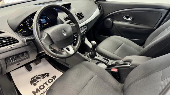 Renault Fluence I с пробегом 2012 года, цена 700 000 рублей, 123318 км, седан, Автокод Объявления