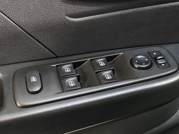Renault Kaptur I Рестайлинг с пробегом 2021 года, цена 1 572 300 рублей, 109909 км, внедорожник, Автокод Объявления
