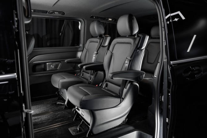 Новый Mercedes-Benz V-Класс III (W447) Рестайлинг 2 2024 года, цена 20 598 000 рублей, минивэн, Автокод Объявления