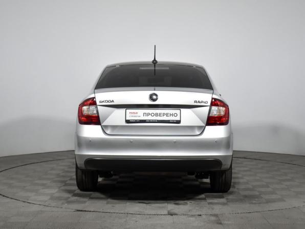 Skoda Rapid I Рестайлинг с пробегом 2018 года, цена 1 230 000 рублей, 88227 км, лифтбек, Автокод Объявления