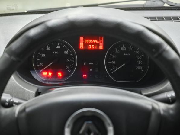 Renault Logan I Рестайлинг с пробегом 2012 года, цена 489 000 рублей, 300000 км, седан, Автокод Объявления