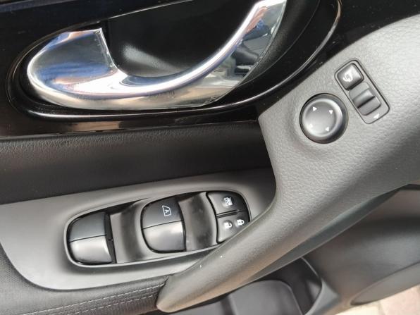 Nissan Qashqai II с пробегом 2017 года, цена 1 549 000 рублей, 72525 км, внедорожник, Автокод Объявления