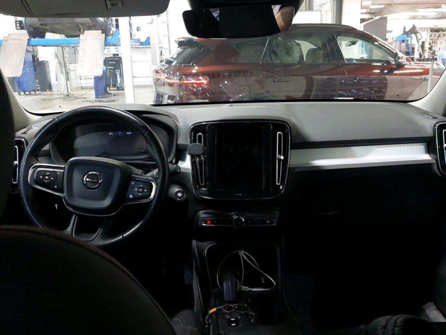 Volvo XC40 I Москва  - изображение 8