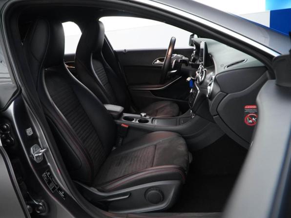Mercedes-Benz CLA I (C117 X117) с пробегом 2015 года, цена 2 149 077 рублей, 66751 км, седан, Автокод Объявления