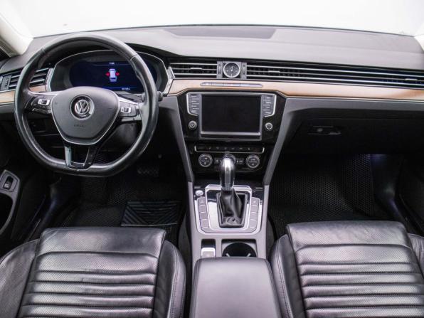 Volkswagen Passat B8 с пробегом 2017 года, цена 1 750 000 рублей, 221150 км, универсал, Автокод Объявления