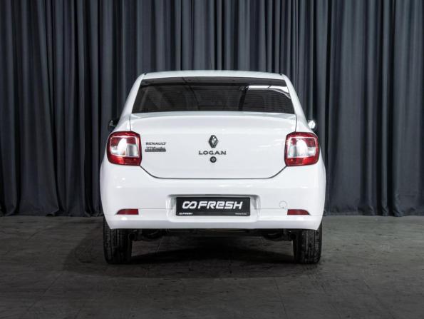 Renault Logan II с пробегом 2017 года, цена 870 000 рублей, 122238 км, седан, Автокод Объявления