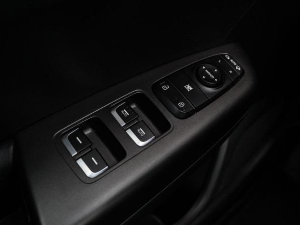 Kia Sportage IV Рестайлинг с пробегом 2020 года, цена 2 930 000 рублей, 52777 км, внедорожник, Автокод Объявления