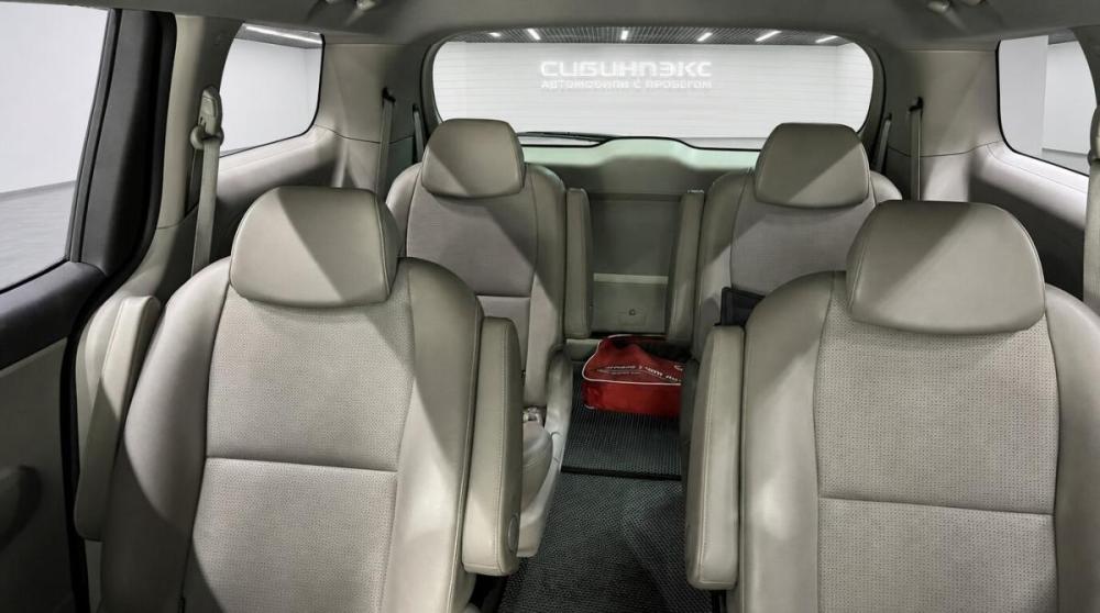 Kia Carnival III Кемерово  - изображение 8