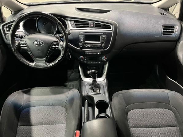 Kia Ceed II Рестайлинг с пробегом 2018 года, цена 1 295 000 рублей, 164674 км, универсал, Автокод Объявления