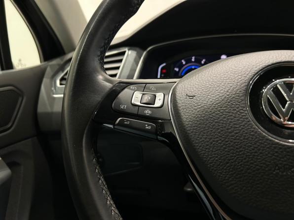 Volkswagen Tiguan II с пробегом 2020 года, цена 2 599 000 рублей, 100246 км, внедорожник, Автокод Объявления