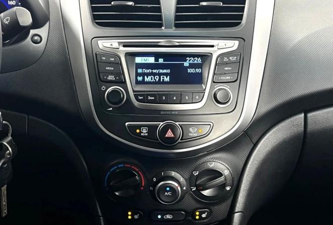 Hyundai Solaris I Рестайлинг с пробегом 2015 года, цена 1 095 000 рублей, 108327 км, седан, Автокод Объявления