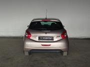 Peugeot 208 I Москва  - изображение 21
