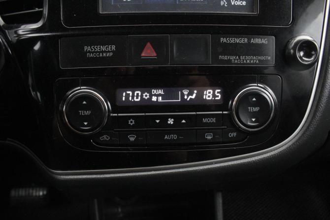 Mitsubishi Outlander III Рестайлинг 2 с пробегом 2016 года, цена 1 920 000 рублей, 130311 км, внедорожник, Автокод Объявления