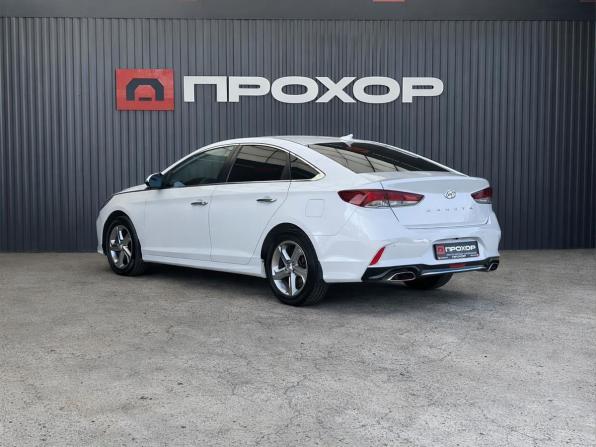 Hyundai Sonata VII (LF) Рестайлинг с пробегом 2018 года, цена 1 757 000 рублей, 144479 км, седан, Автокод Объявления