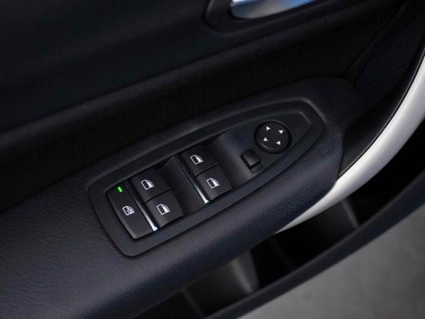 BMW 1 серии II (F20/F21) Рестайлинг 2 с пробегом 2018 года, цена 2 349 444 рубля, 24347 км, хэтчбек, Автокод Объявления