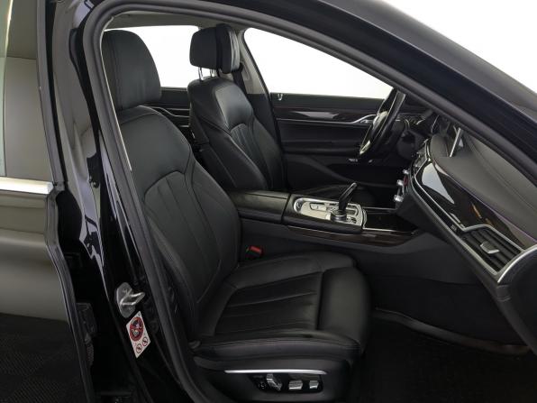 BMW 7 серии VI (G11/G12) с пробегом 2016 года, цена 2 950 000 рублей, 179329 км, седан, Автокод Объявления