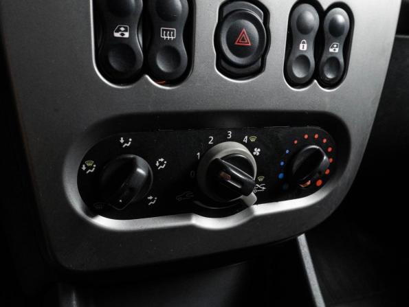 Renault Logan I Рестайлинг с пробегом 2011 года, цена 599 000 рублей, 104059 км, седан, Автокод Объявления