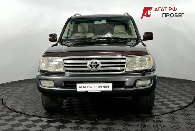 Toyota Land Cruiser 100 Series Рестайлинг 1 с пробегом 2005 года, цена 2 150 000 рублей, 284942 км, внедорожник, Автокод Объявления