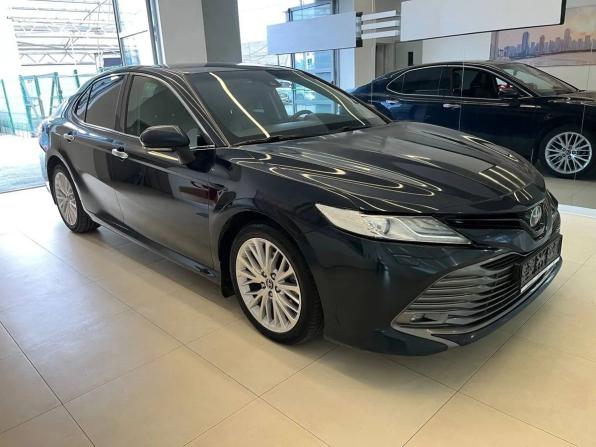 Toyota Camry VIII (XV70) с пробегом 2019 года, цена 2 390 000 рублей, 237913 км, седан, Автокод Объявления